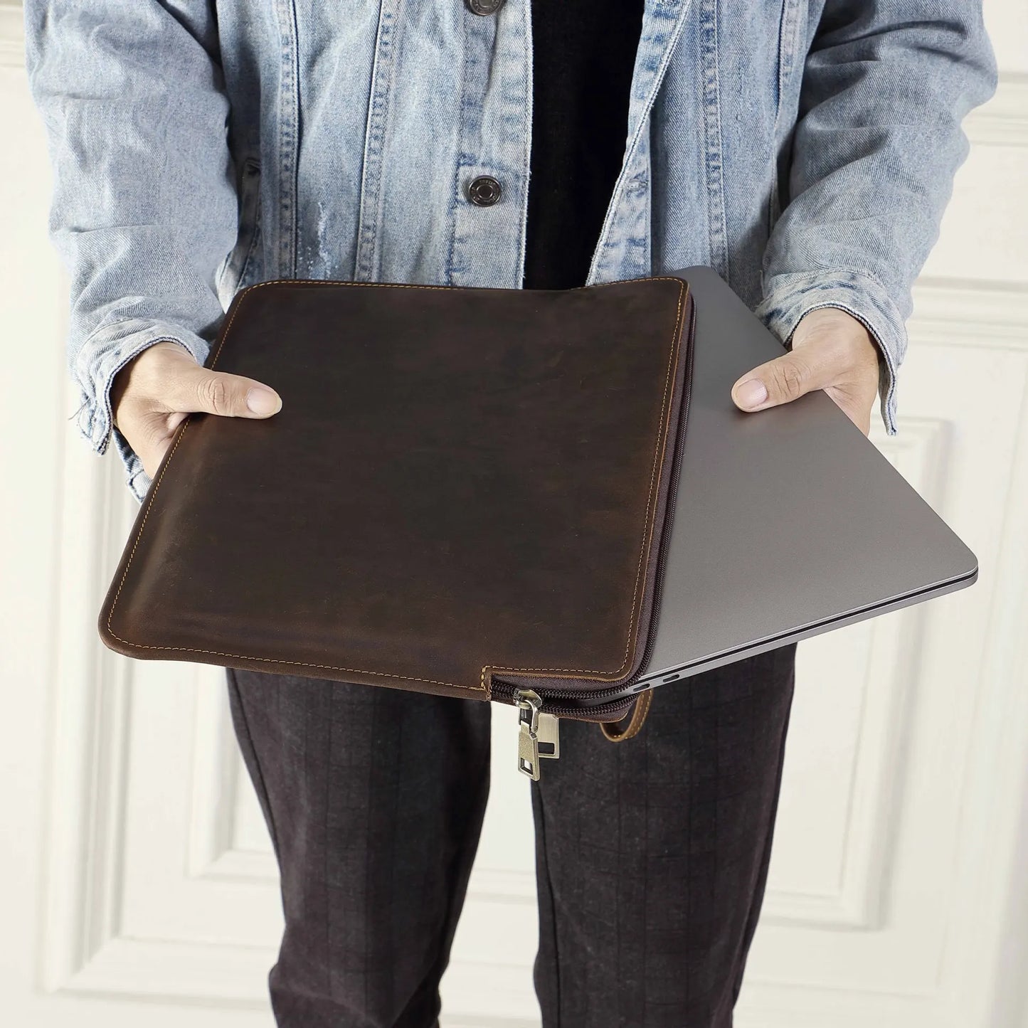 Genuine Leather MacBook Protective Case Apple Laptop Bag Leather Laptop Liner Sleeve Hand Clutches with Wrist Strap